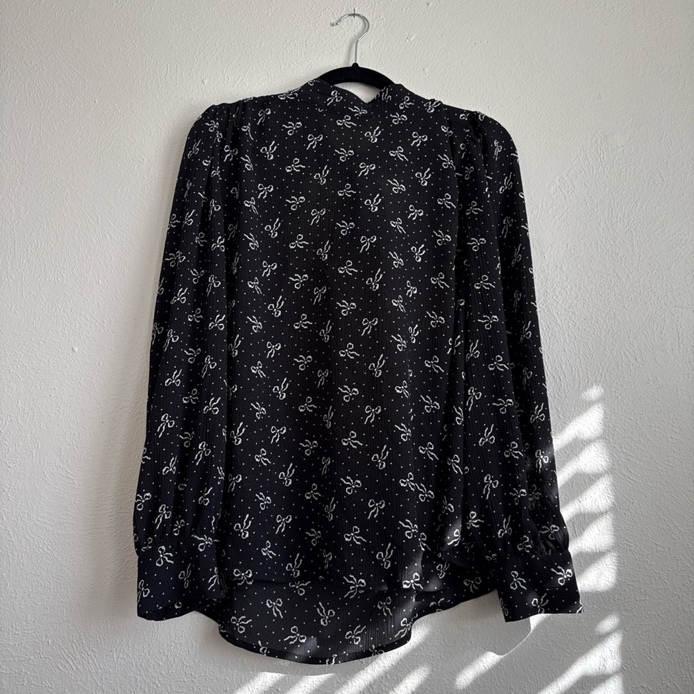 Elegant Black and White Floral Women's Top